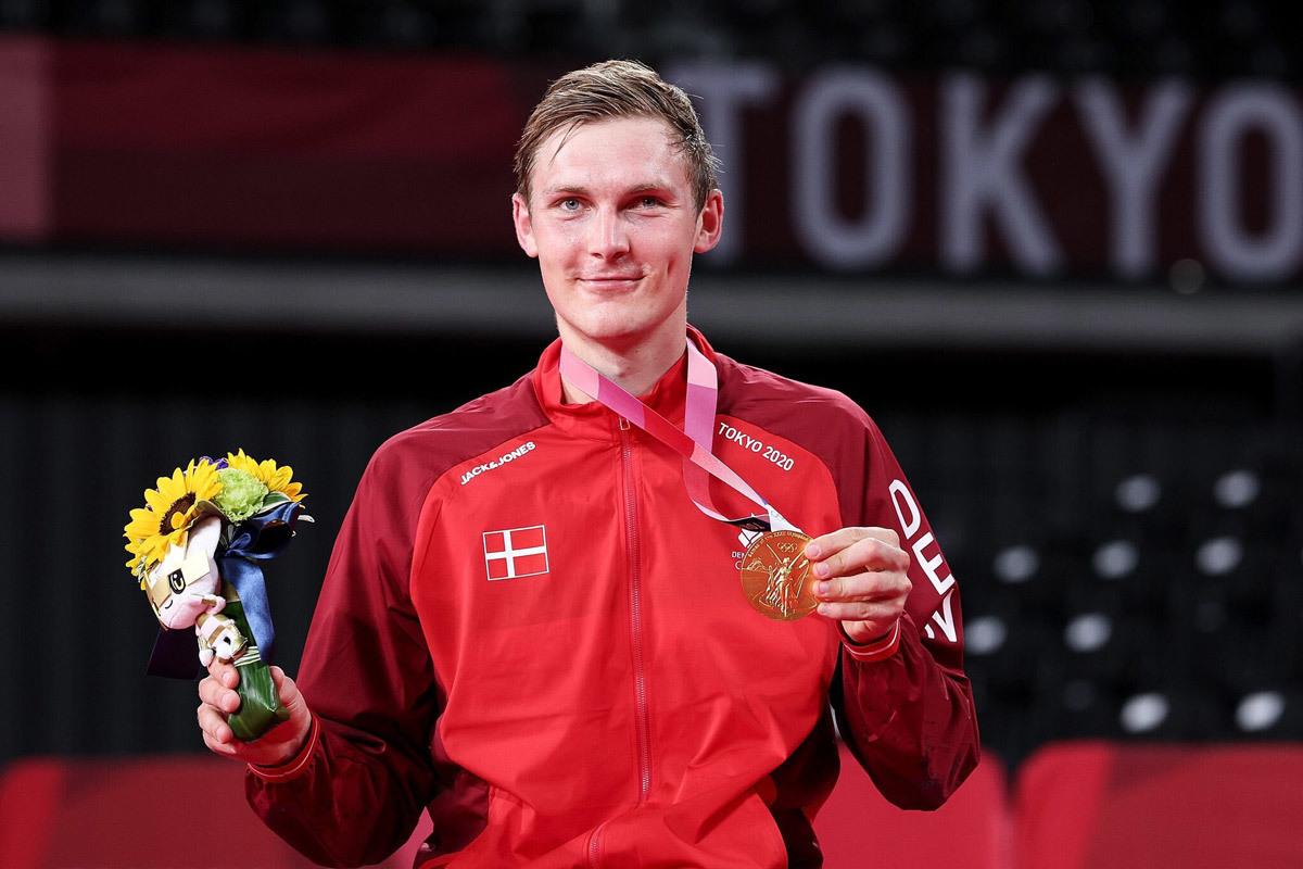 Viktor Axelsen: Hành Trình Bước Vào Ngôi Đền Huyền Thoại Cầu Lông Thế Giới