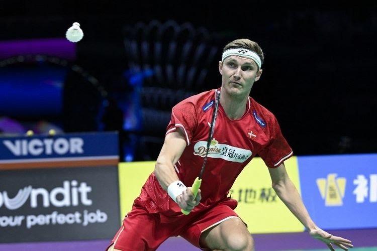 Viktor Axelsen xác nhận đã rút lui khỏi bán kết Singapore Open 2024 do chấn thương mắt cá chân